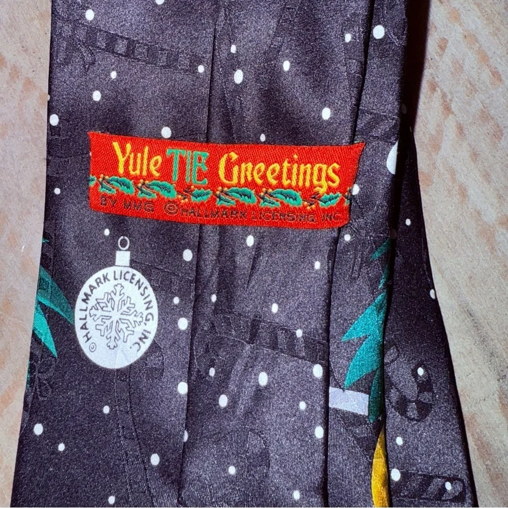 Hallmark Christmas Men's Handmade Tie with Mr. & Mrs. Claus in Classic Car